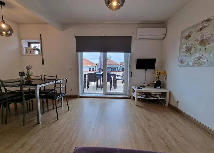 Pretty Flat With Terrace, Air Cond, Free Parking, By Porto With Love Lda